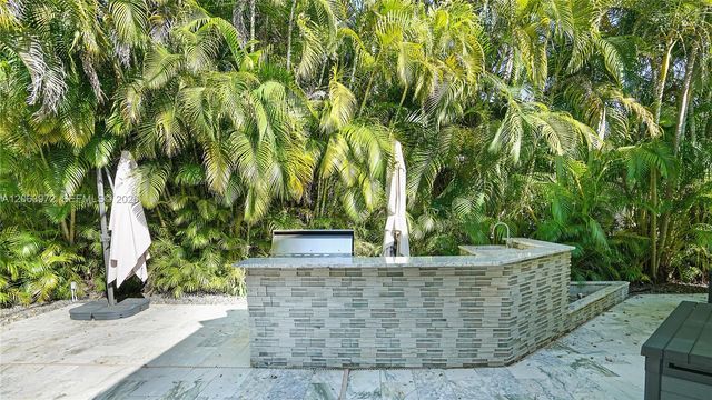 711 Sunset Rd 711, Coral Gables, FL 33143
