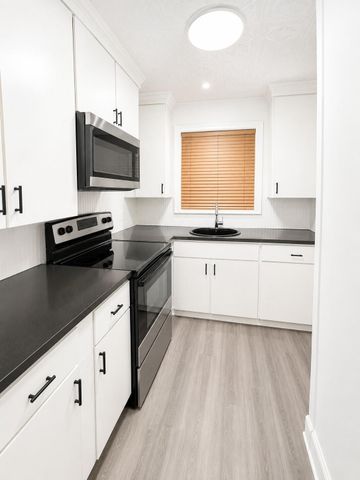 510 Lake Shore Drive 3, West Palm Beach, FL 33403