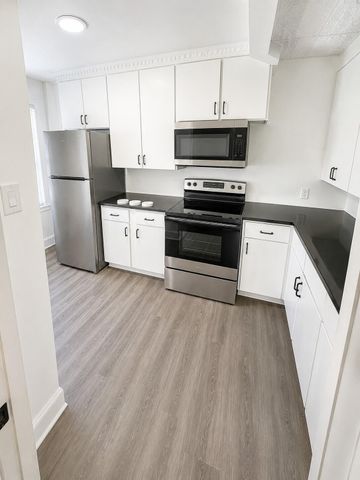 510 Lake Shore Drive 3, West Palm Beach, FL 33403