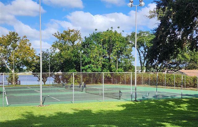 415 OAK HAVEN DRIVE, Altamonte Springs, FL 32701