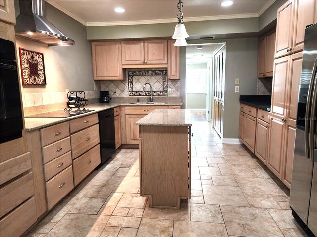 415 OAK HAVEN DRIVE, Altamonte Springs, FL 32701