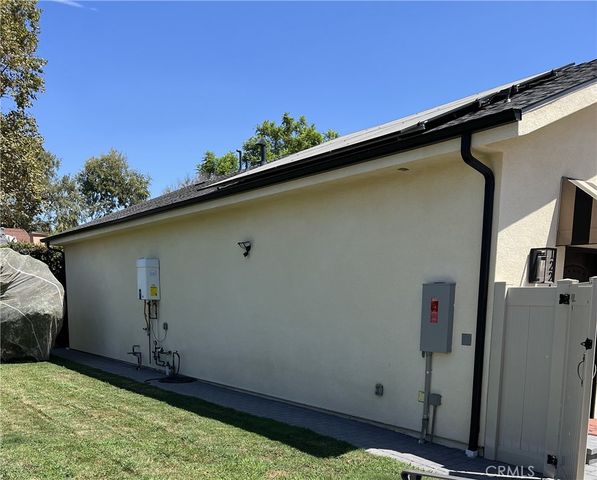 12243 Califa Street, Valley Village, CA 91607