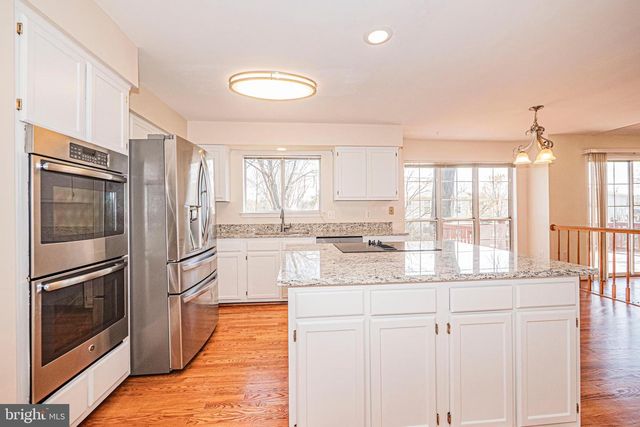 14713 STRATFORD DR, Woodbridge, VA 22193