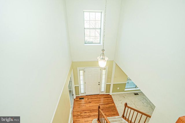 14713 STRATFORD DR, Woodbridge, VA 22193