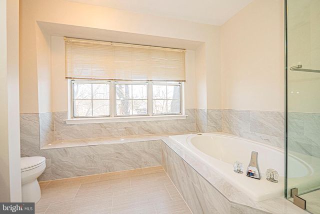 14713 STRATFORD DR, Woodbridge, VA 22193