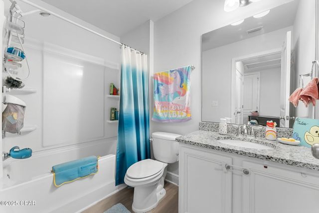 7470 Shadow Lake Drive, Panama City Beach, FL 32407