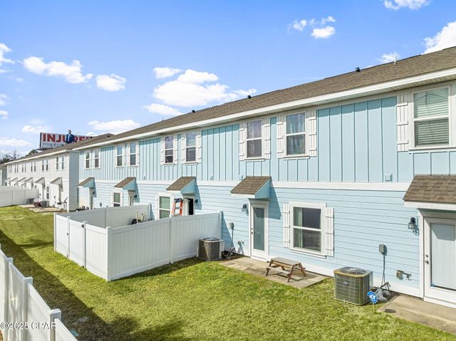 7470 Shadow Lake Drive, Panama City Beach, FL 32407