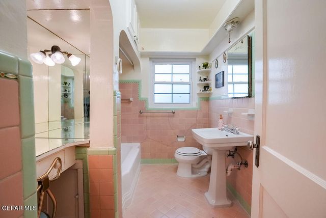 4536 TROWBRIDGE Drive, El Paso, TX 79903