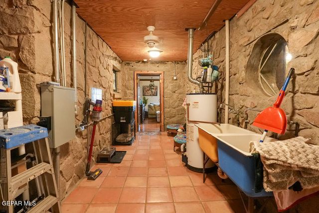 4536 TROWBRIDGE Drive, El Paso, TX 79903