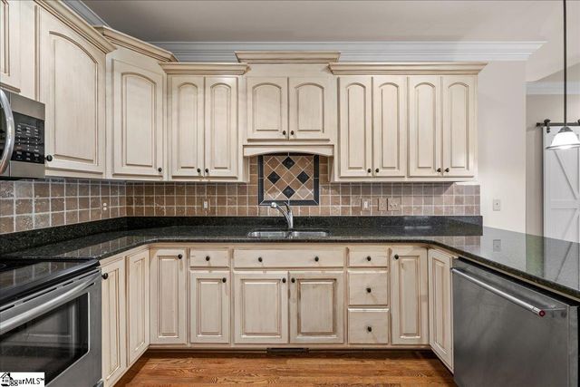 103 Fremont Drive, Simpsonville, SC 29680