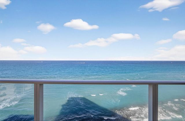 5440 N Ocean Drive Ph-206, Singer Island, FL 33404