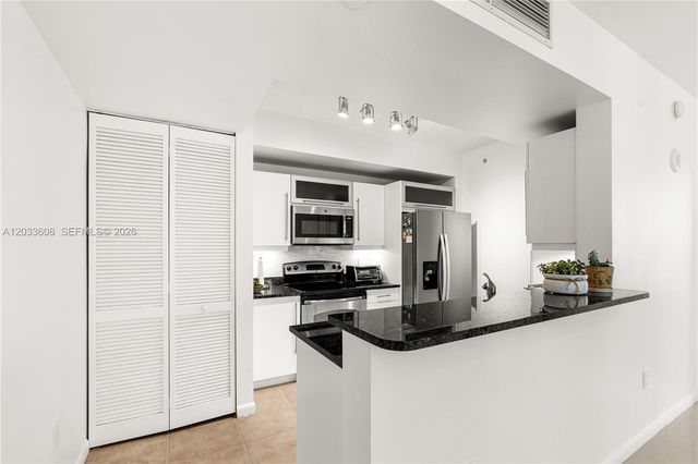 7350 SW 89th Street 1610S, Miami, FL 33156
