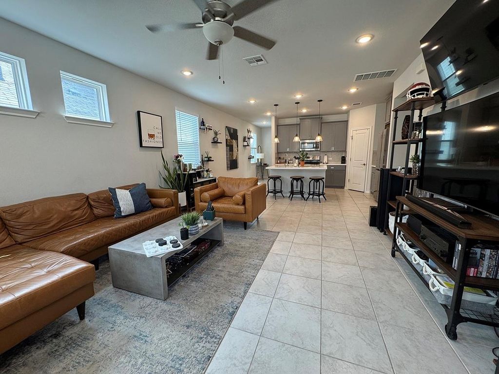 5204 Jason DR, Austin, TX 78723