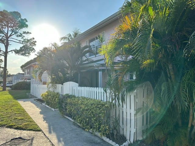 217 Foxtail Drive H, Greenacres, FL 33415