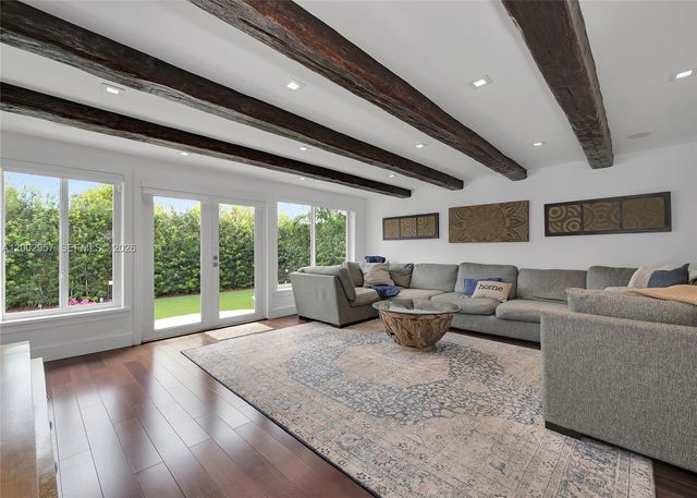 6134 SW 28th St, Miami, FL 33155