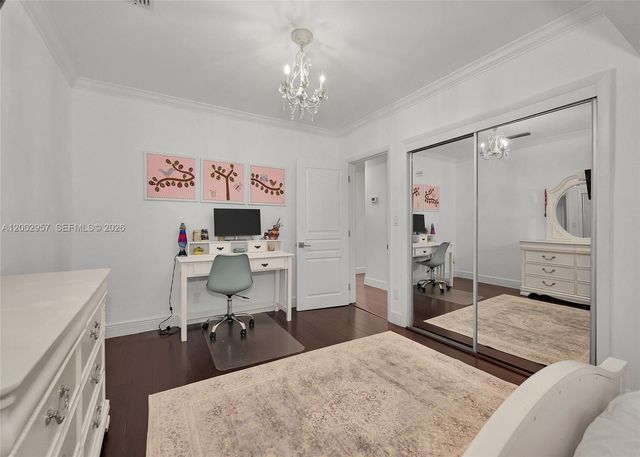 6134 SW 28th St, Miami, FL 33155