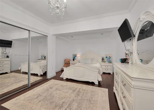 6134 SW 28th St, Miami, FL 33155