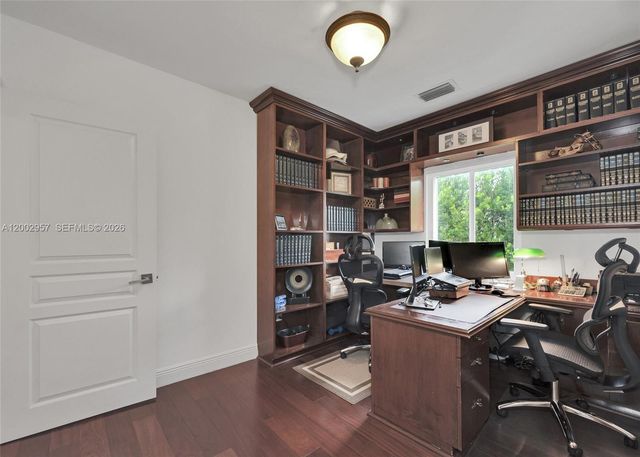 6134 SW 28th St, Miami, FL 33155