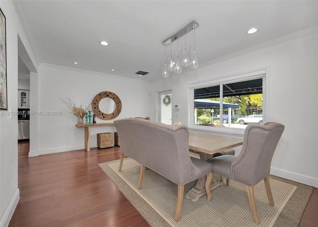 6134 SW 28th St, Miami, FL 33155