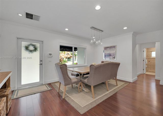 6134 SW 28th St, Miami, FL 33155