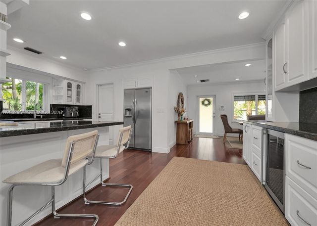 6134 SW 28th St, Miami, FL 33155