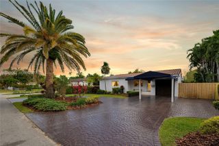 6134 SW 28th St, Miami, FL 33155