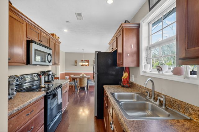 308 Preakness Cir, Pleasant View, TN 37146