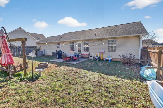 308 Preakness Cir, Pleasant View, TN 37146