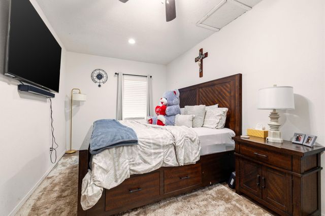 400 W Myrtle Street, Monett, MO 65708