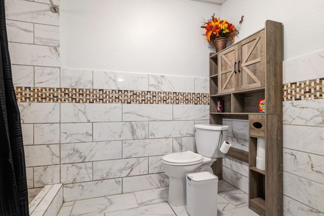 400 W Myrtle Street, Monett, MO 65708