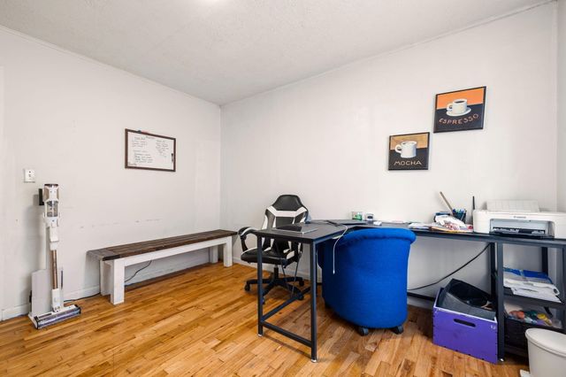 400 W Myrtle Street, Monett, MO 65708