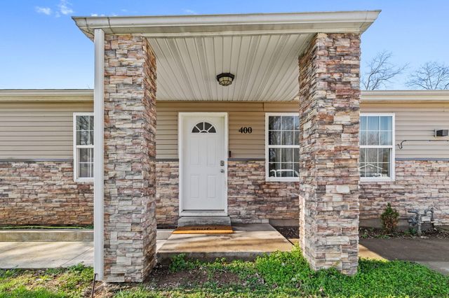 400 W Myrtle Street, Monett, MO 65708
