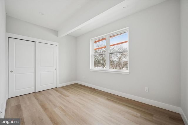 214 W CUMBERLAND ST, Philadelphia, PA 19133