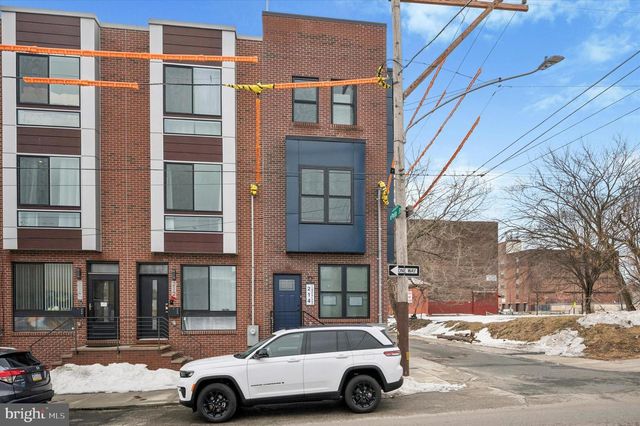 214 W CUMBERLAND ST, Philadelphia, PA 19133