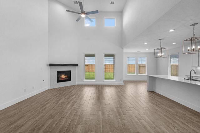 616 Juniper Heights Lane, Waller, TX 77484