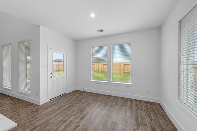 616 Juniper Heights Lane, Waller, TX 77484
