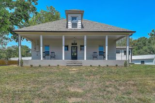26 Barfoot LN, Rocky Mount, VA 24151