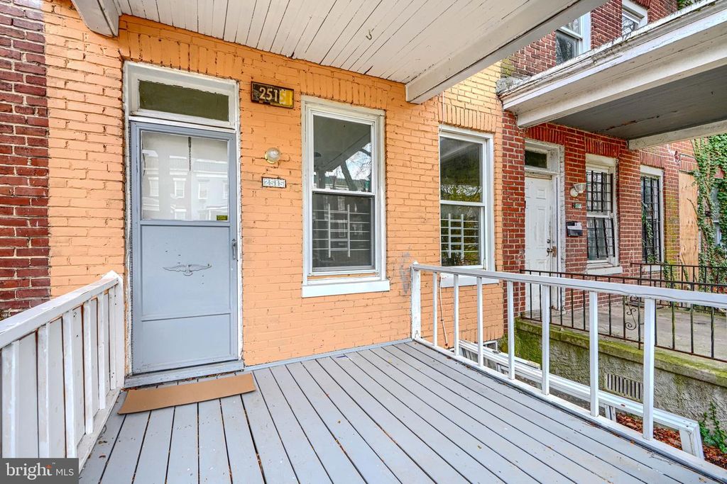 2515 OSWEGO AVE, Baltimore, MD 21215