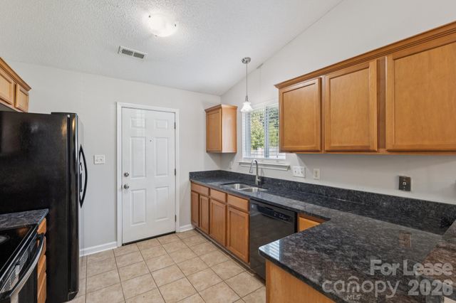 5237 Timbertop Lane, Charlotte, NC 28215