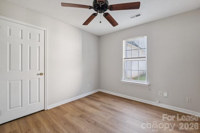 5237 Timbertop Lane, Charlotte, NC 28215
