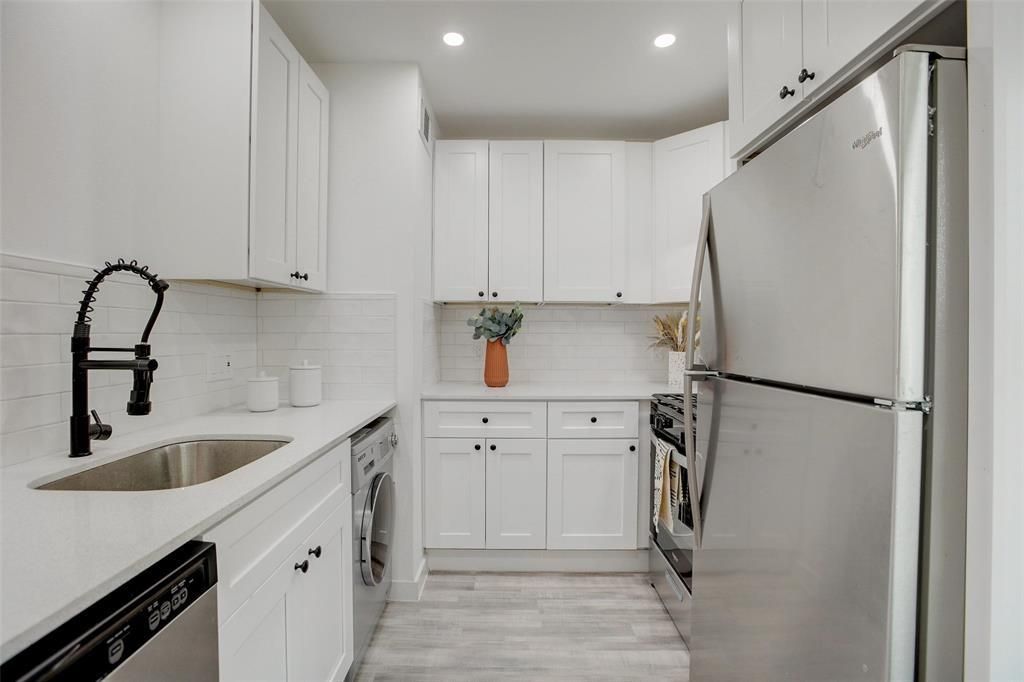 1200 E 52nd ST 105, Austin, TX 78723