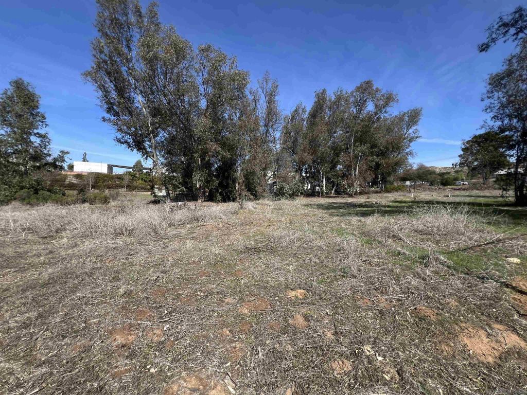 Image 3 of property listing at 0 Country Club Dr 0, Escondido, CA 92029