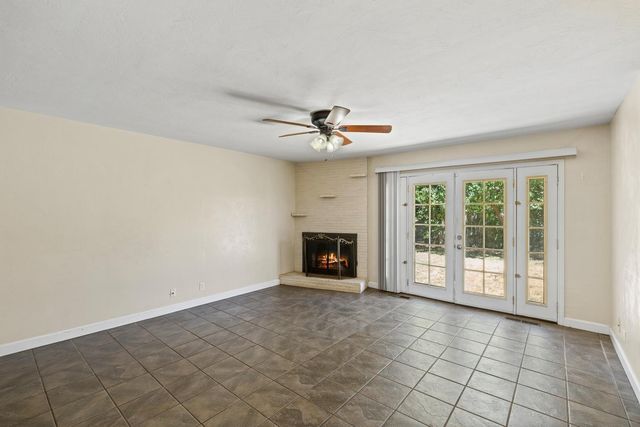 533 W Tokay St, Lodi, CA 95240