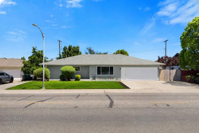 533 W Tokay St, Lodi, CA 95240