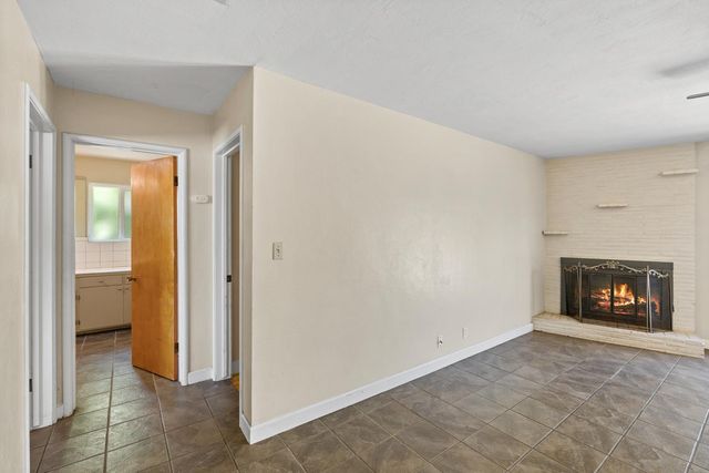 533 W Tokay St, Lodi, CA 95240
