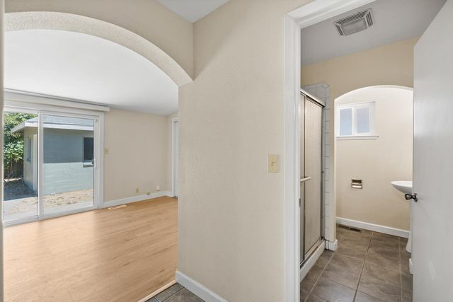 533 W Tokay St, Lodi, CA 95240
