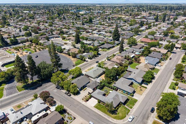533 W Tokay St, Lodi, CA 95240