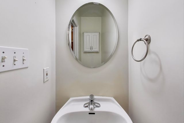 8910 Doubletree Drive S, Crown Point, IN 46307