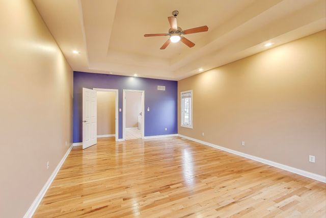 8910 Doubletree Drive S, Crown Point, IN 46307