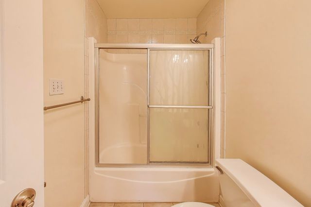 8910 Doubletree Drive S, Crown Point, IN 46307